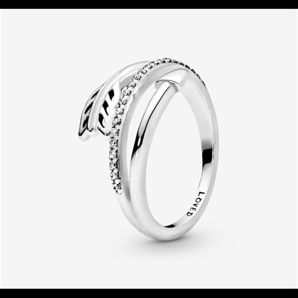 Pandora ring